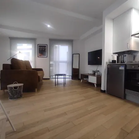 2. Luminoso Y Unico En La Mejor Zona Gastronomica *